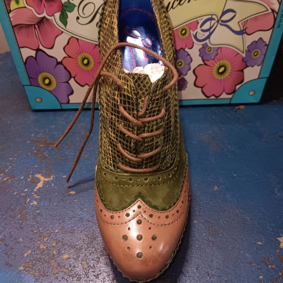 Poetic Licence wedge heel shoes - Picture 2 of 5